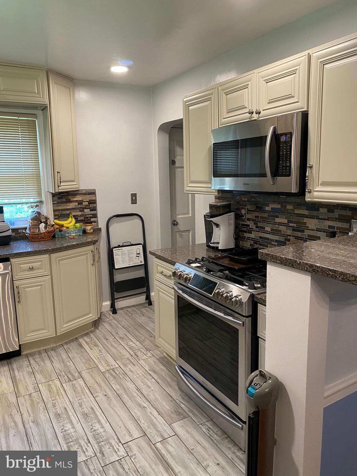 SILVER SPRING - Residential Lease