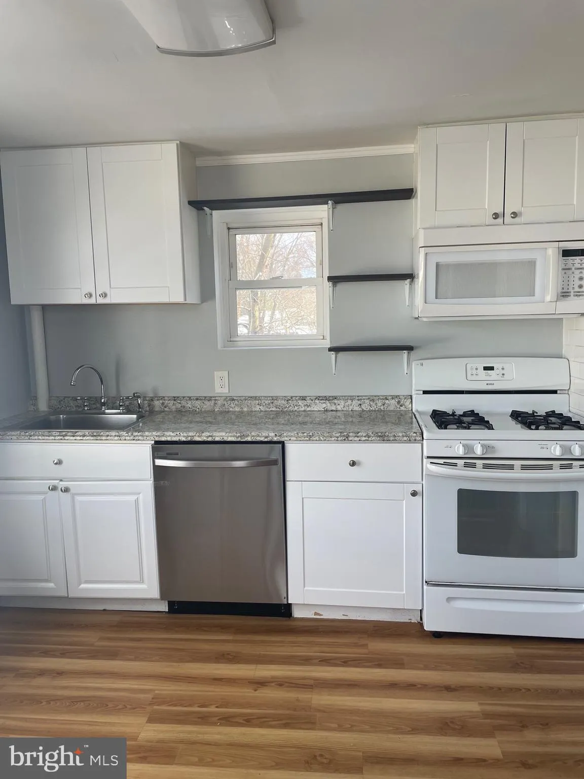 Audubon, New Jersey 08106, United States, 3 Bedrooms Bedrooms, ,1 BathroomBathrooms,Residential,Active,242066