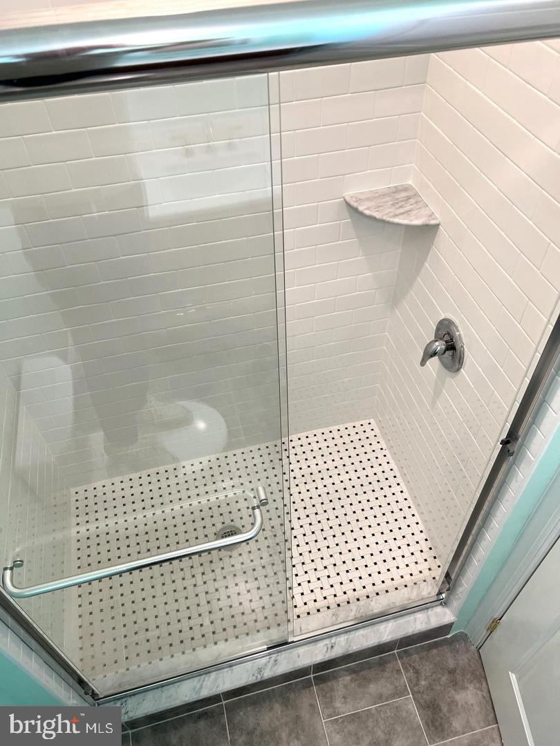 FRANCISVILLE - Residential Lease