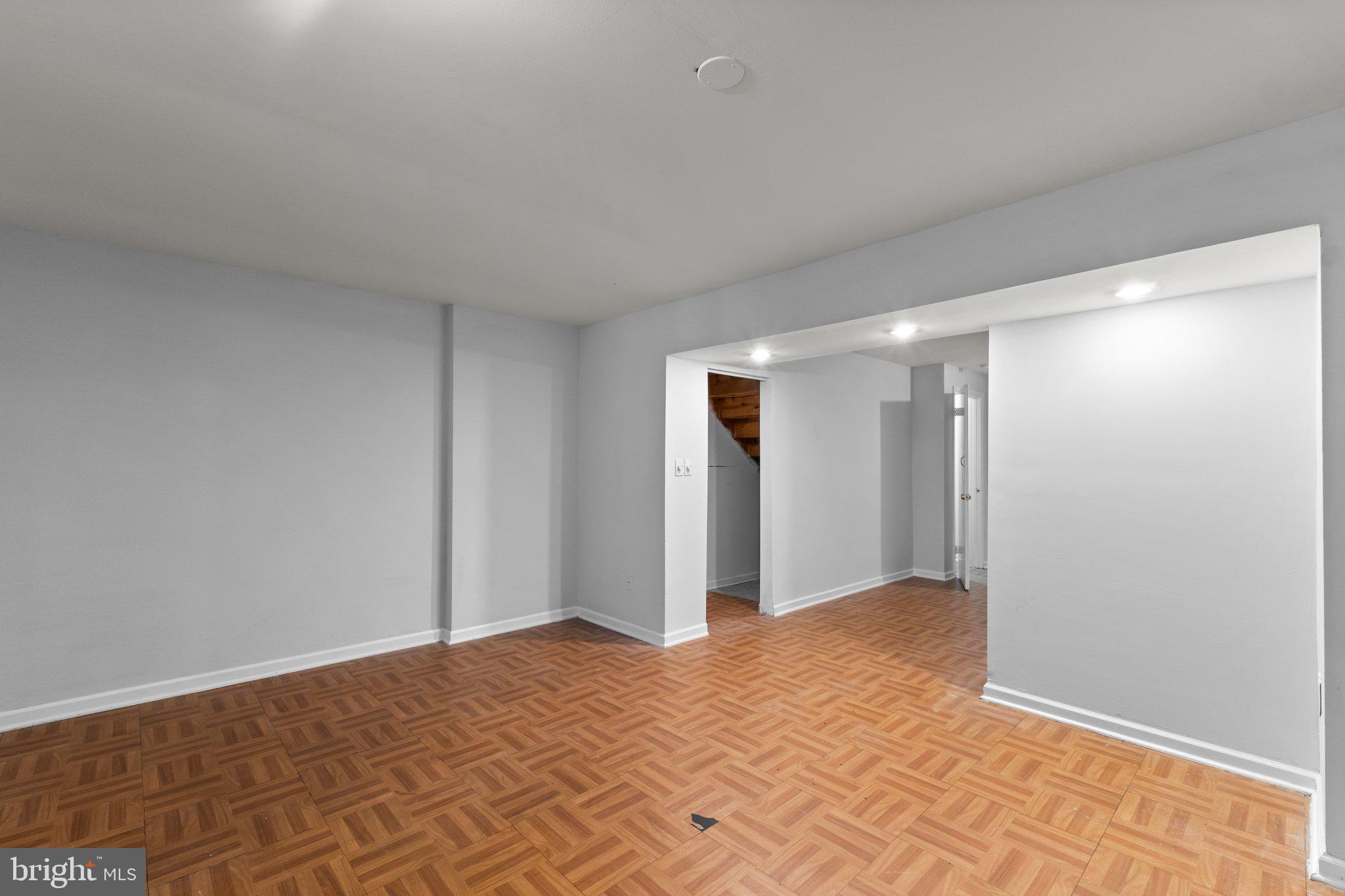 THE MEADOWS OF MANOR FARMS - Residential