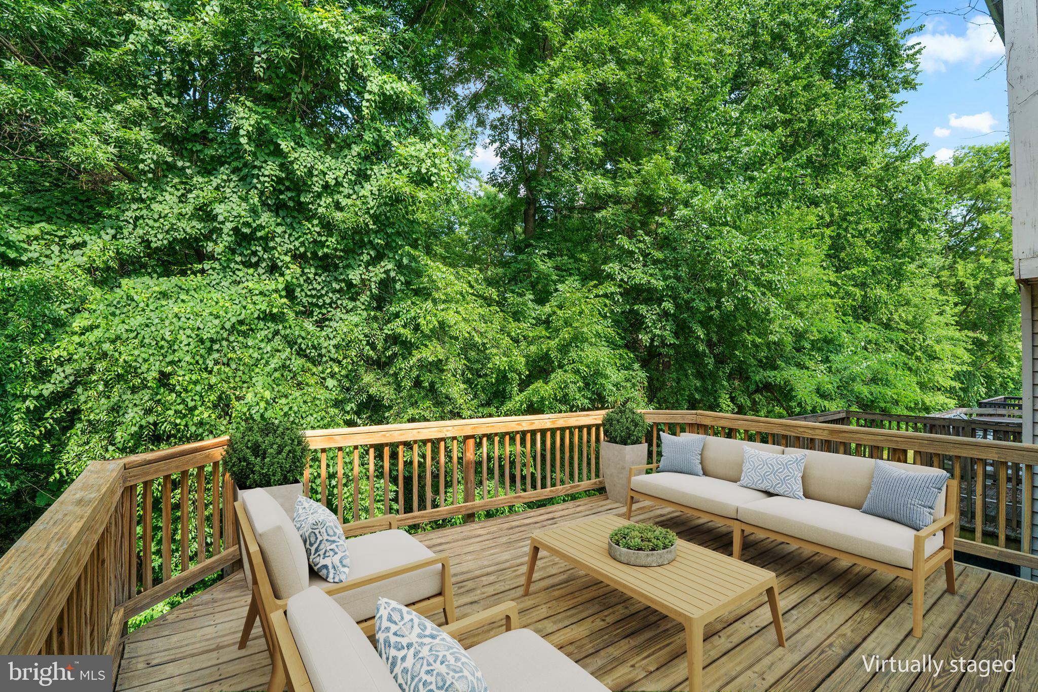 THE MEADOWS OF MANOR FARMS - Residential