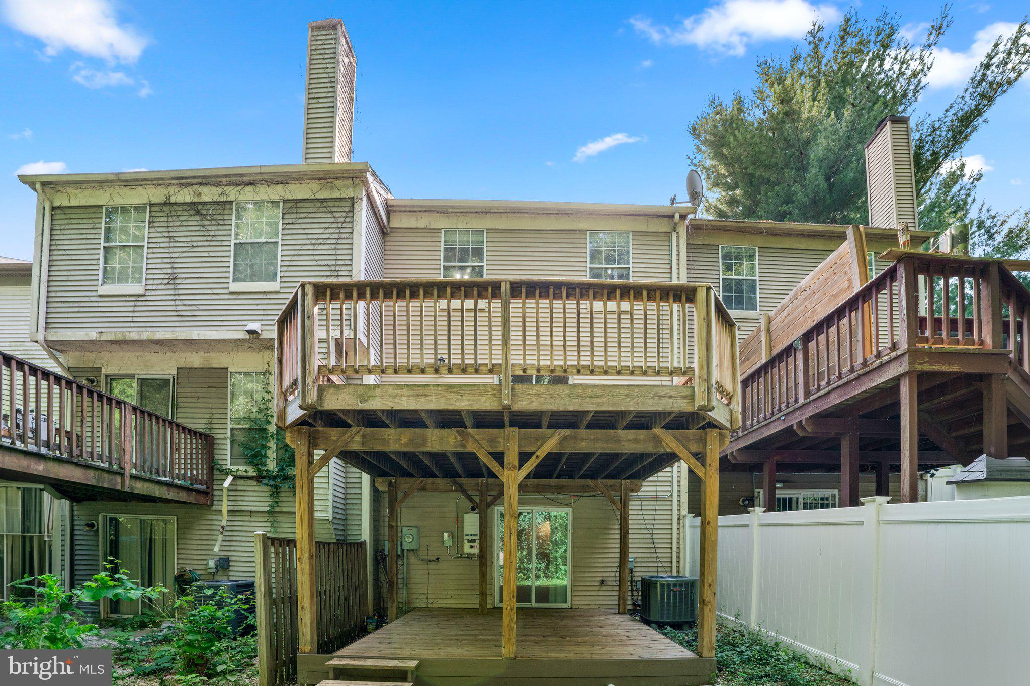 THE MEADOWS OF MANOR FARMS - Residential