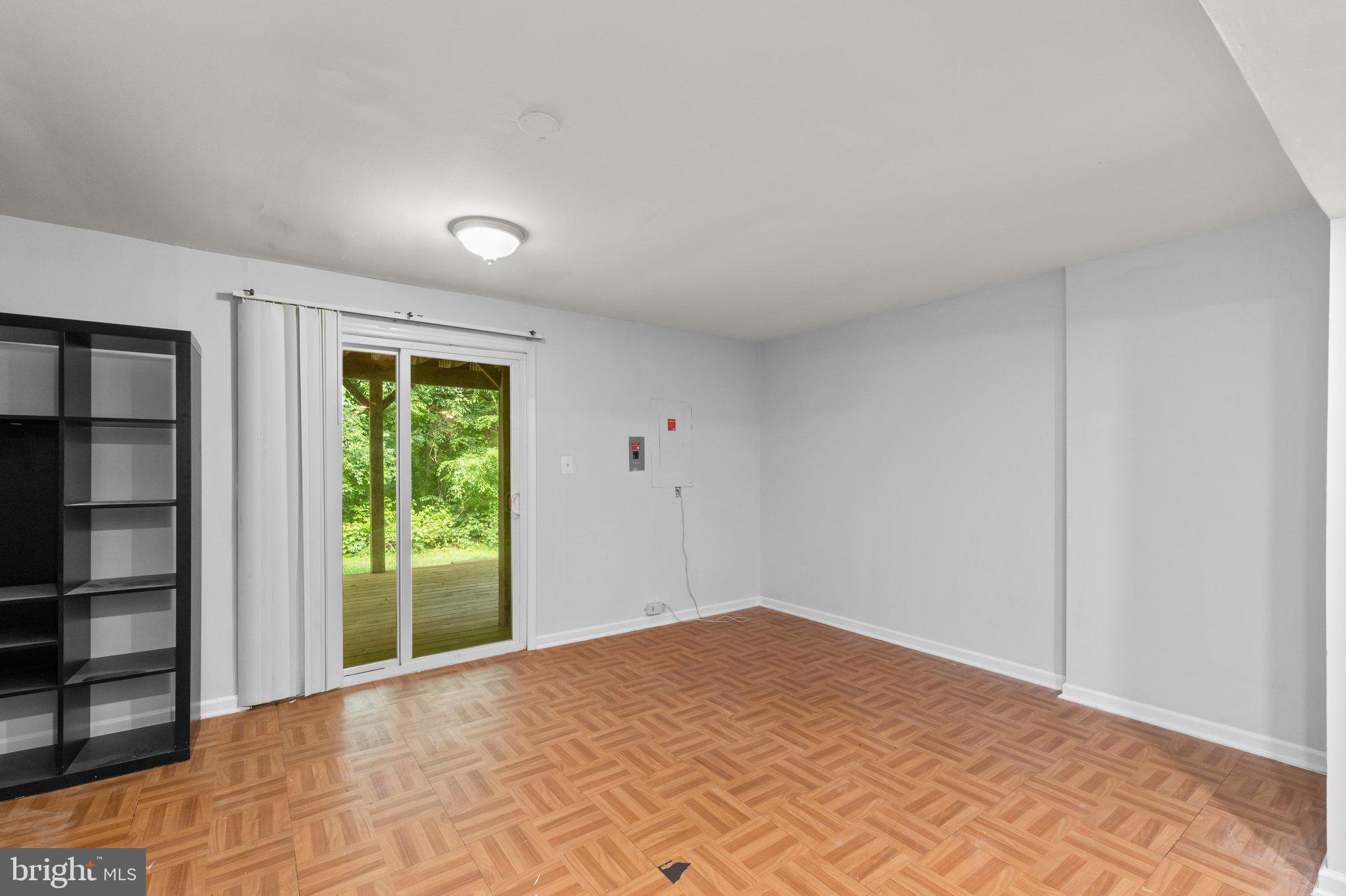 THE MEADOWS OF MANOR FARMS - Residential