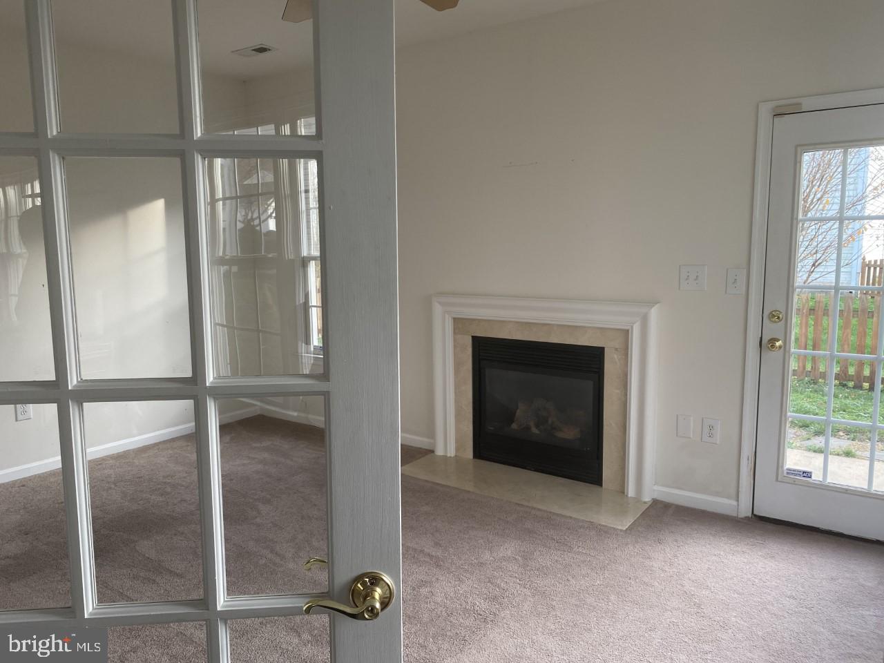 SALEM FIELDS - Residential Lease