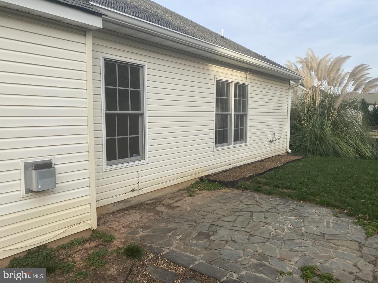 SALEM FIELDS - Residential Lease