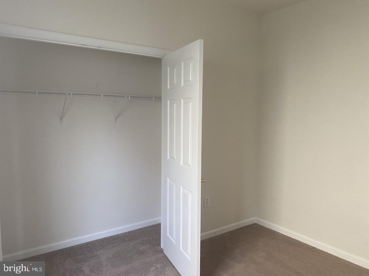 SALEM FIELDS - Residential Lease