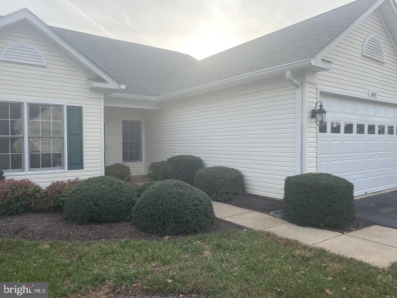 SALEM FIELDS - Residential Lease