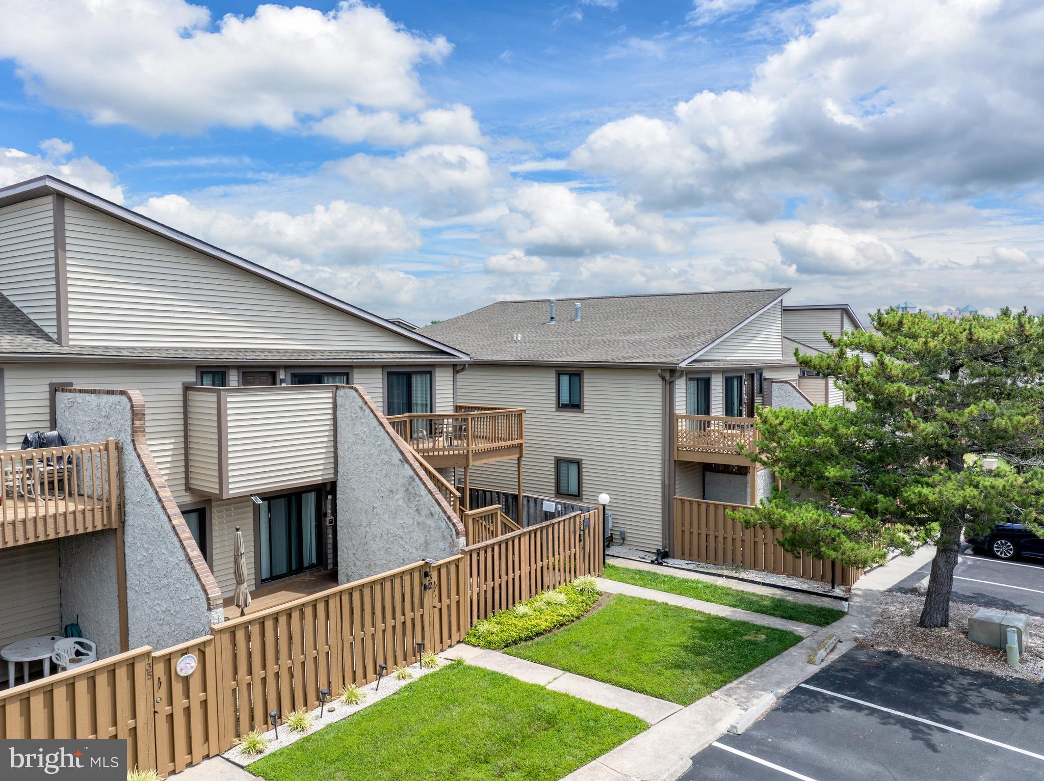 CLUB OCEAN VILLAS II - Residential