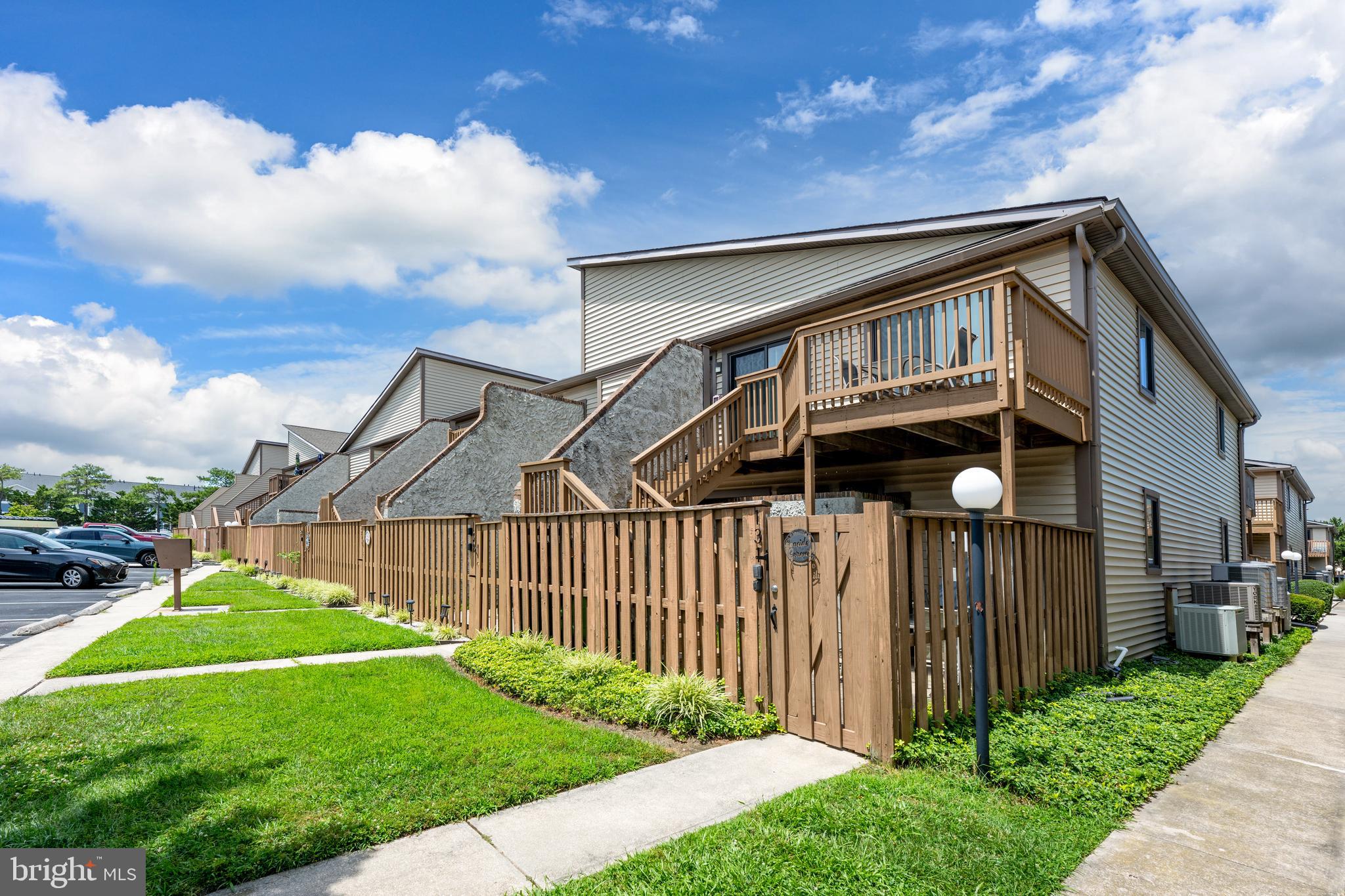 CLUB OCEAN VILLAS II - Residential