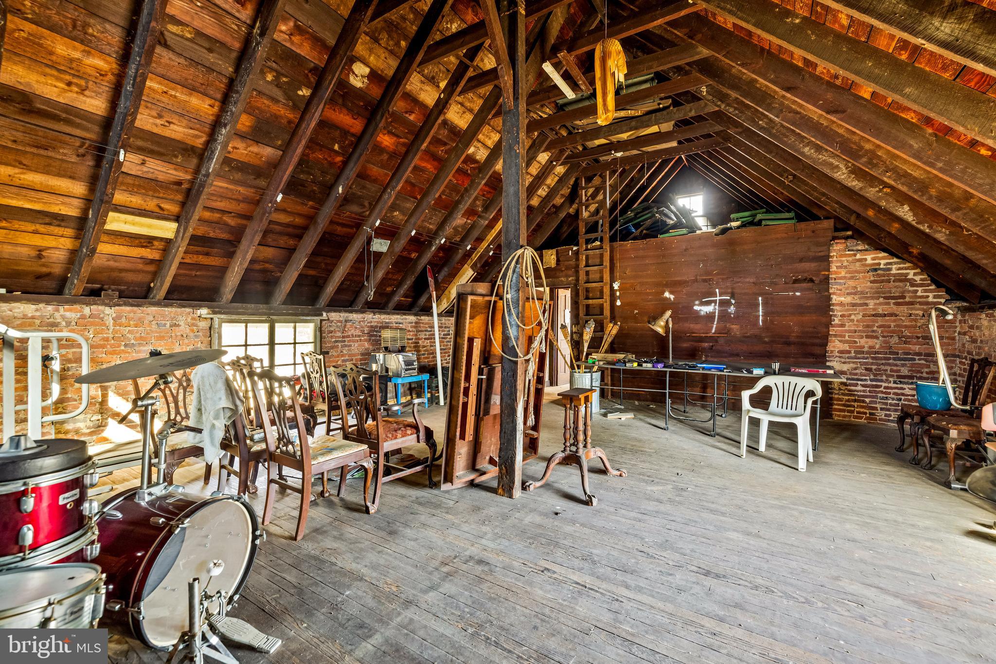 HAMILTON HEIGHTS - Residential Income