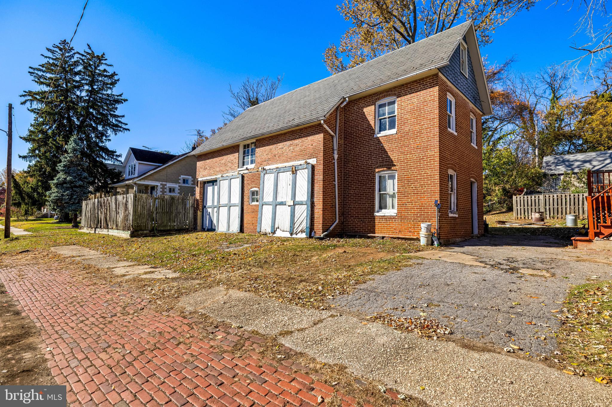 HAMILTON HEIGHTS - Residential Income