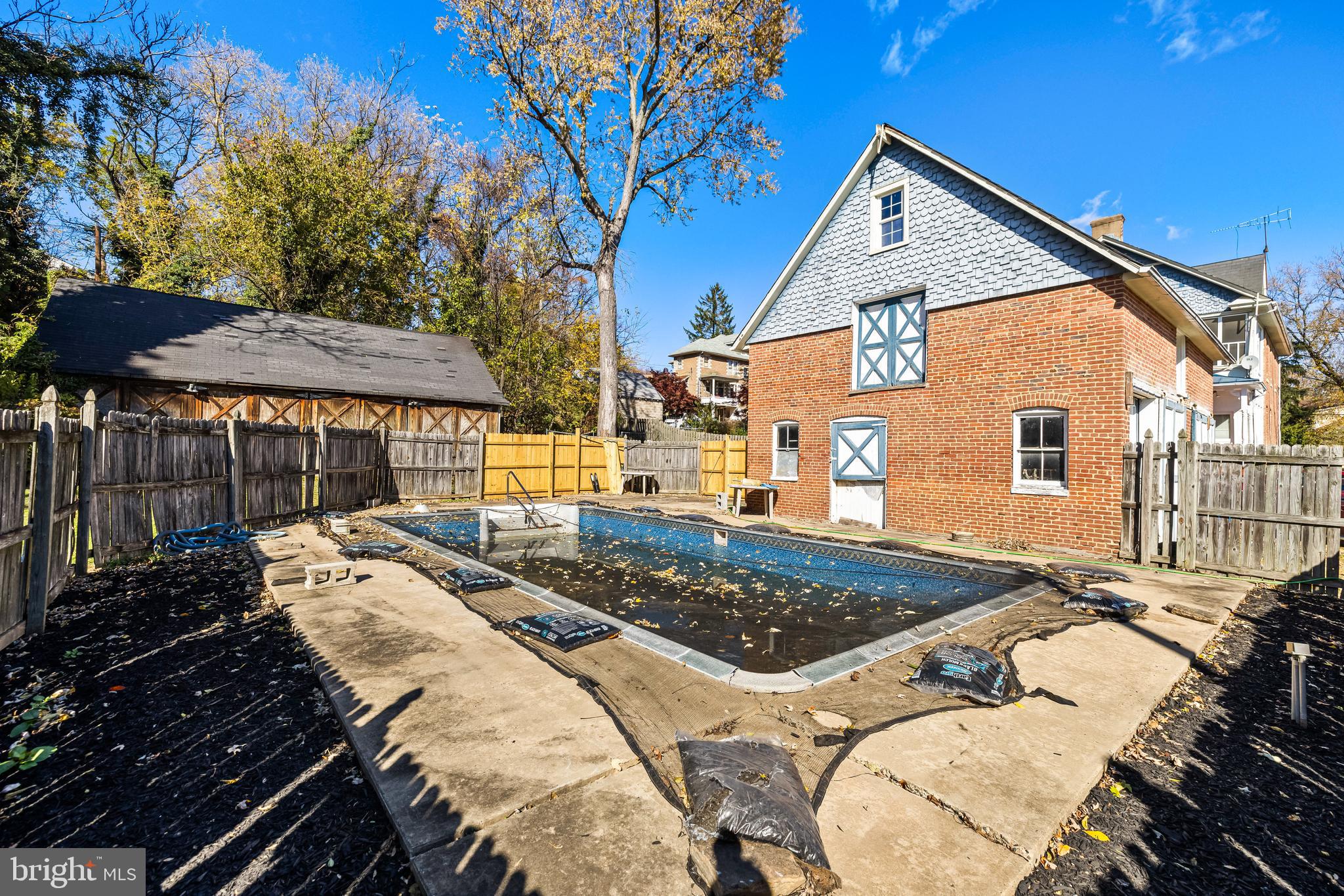 HAMILTON HEIGHTS - Residential Income