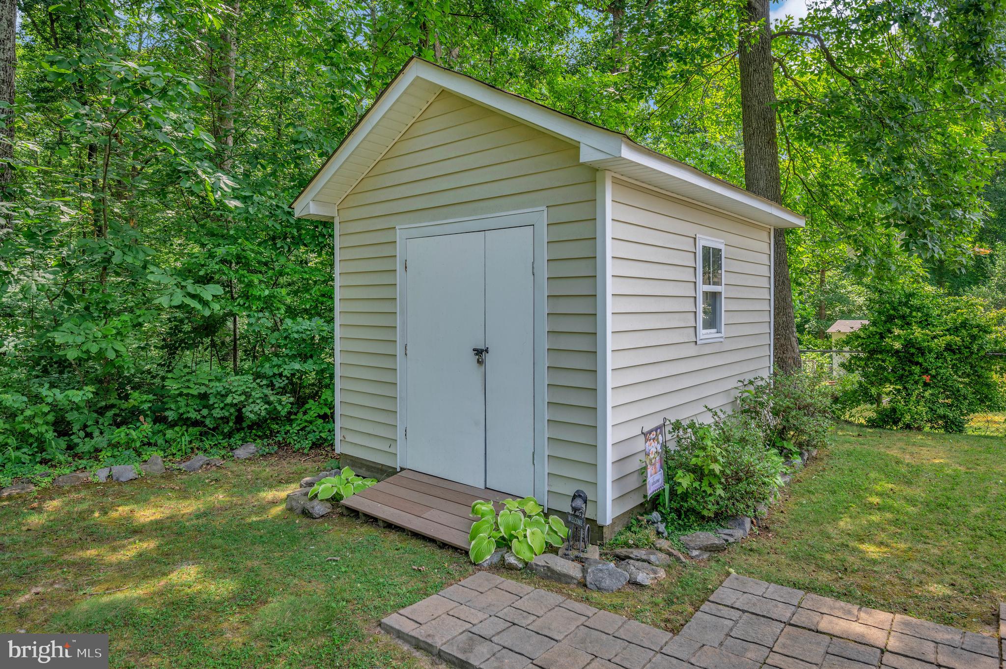 LORIELLA PARK ESTATES - Residential