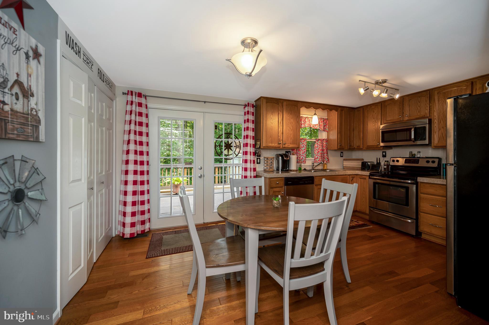 LORIELLA PARK ESTATES - Residential