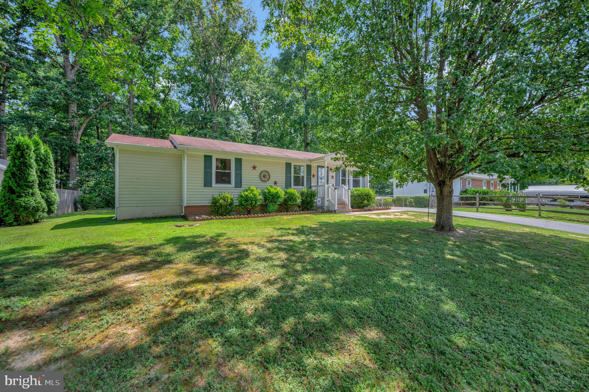 LORIELLA PARK ESTATES - Residential