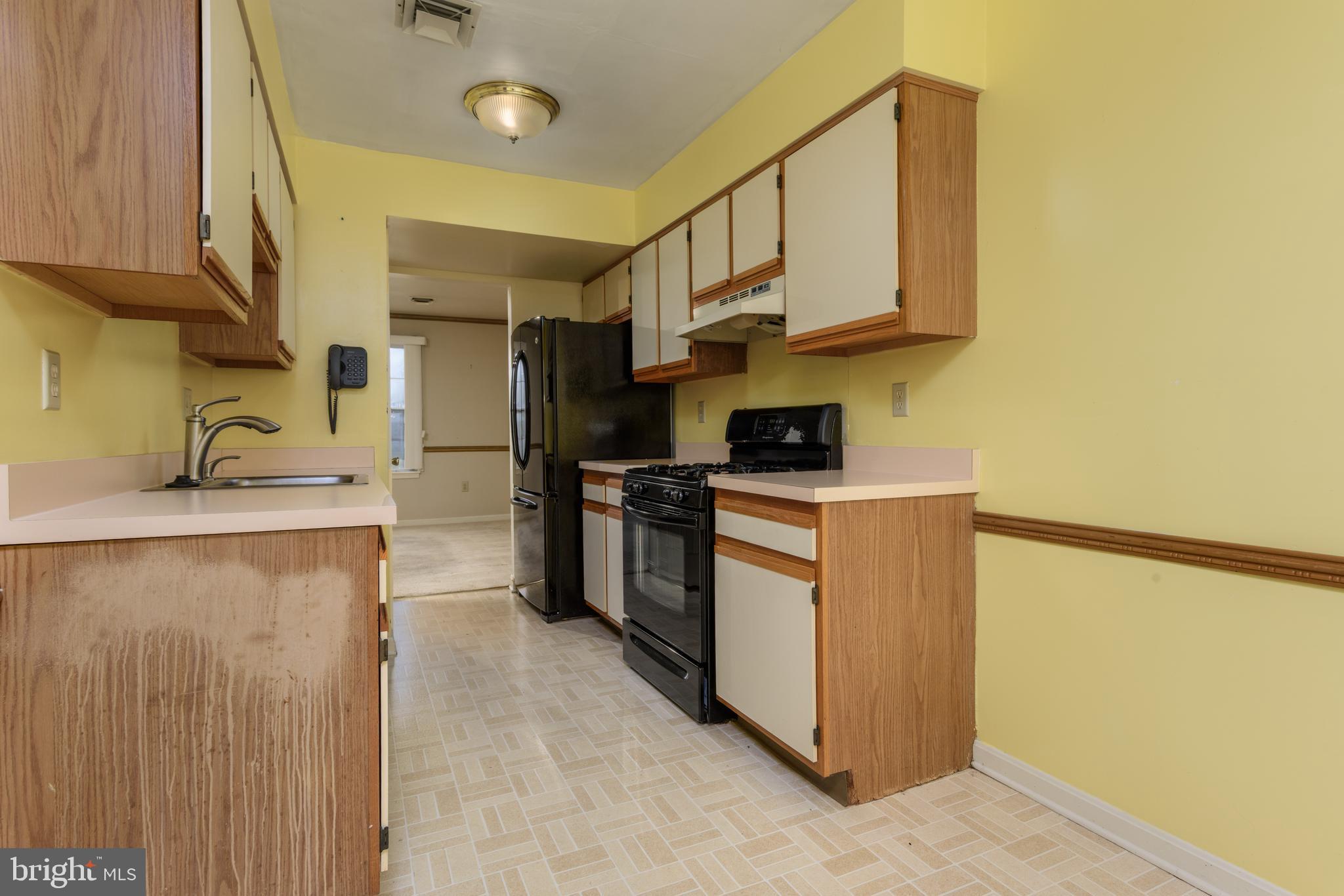 SPRING KNOLL - Residential