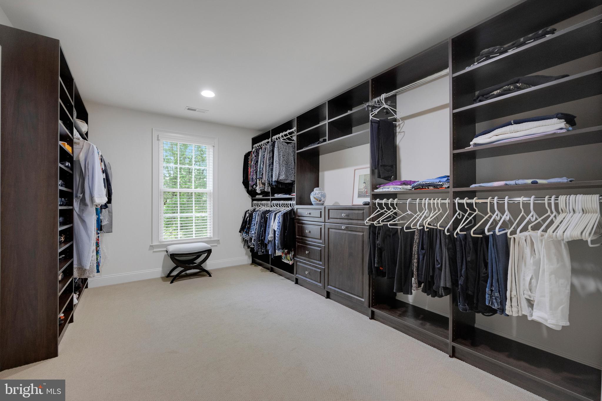 DELANCEY COURT - Residential