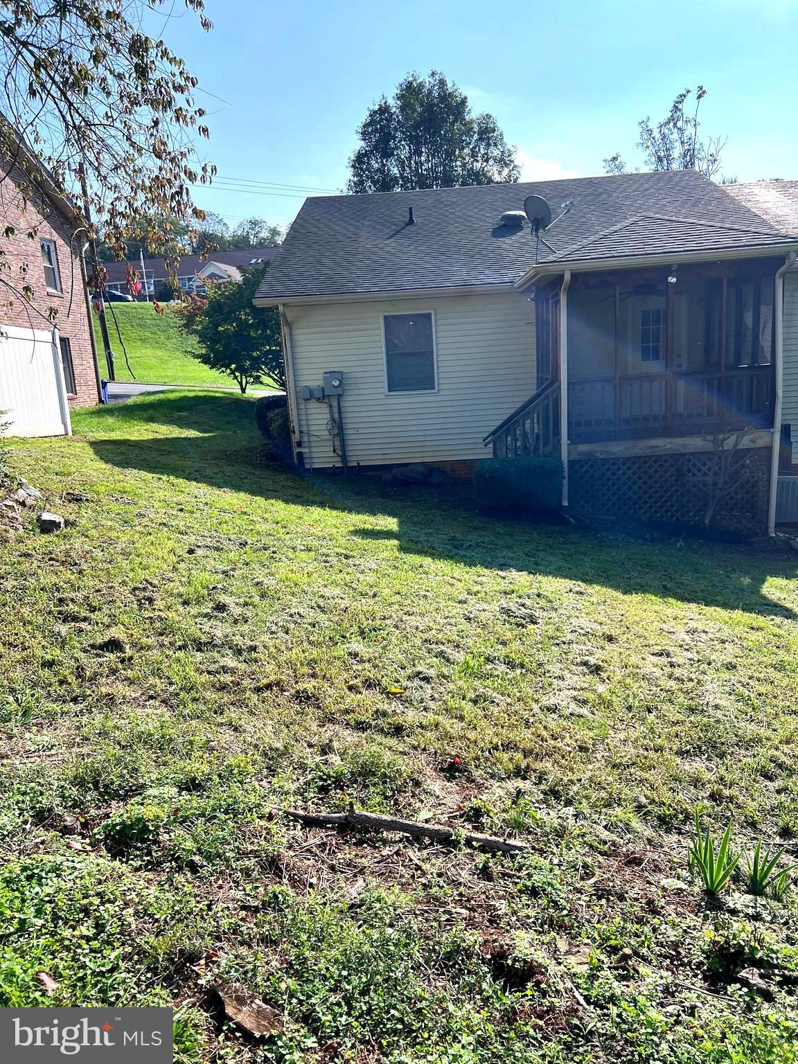 AY VIEW - Residential