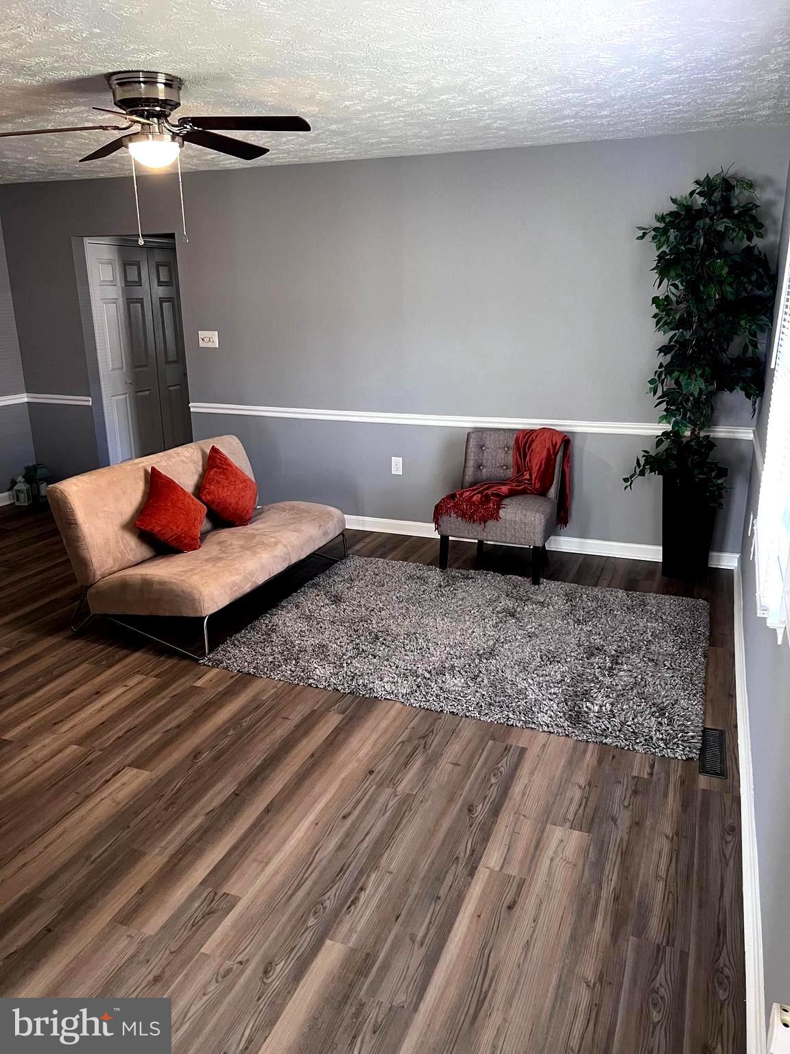 AY VIEW - Residential