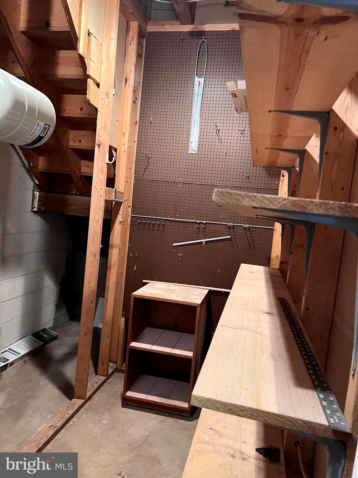 AY VIEW - Residential