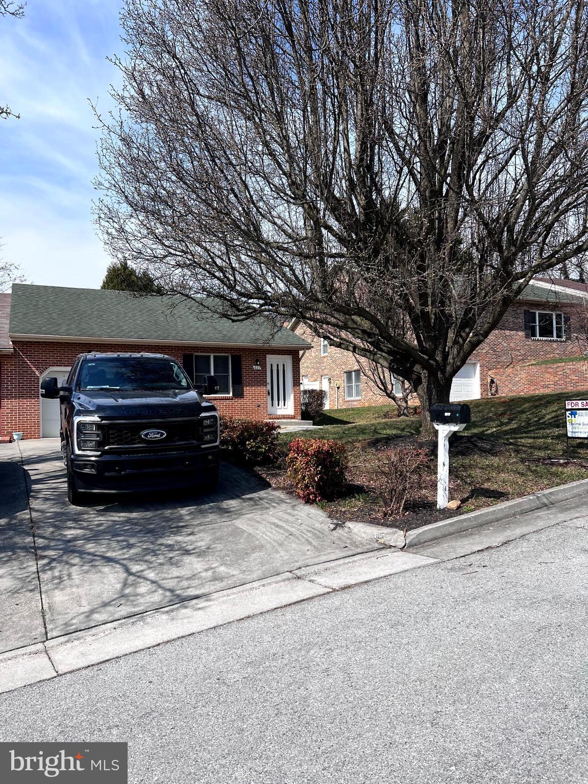 AY VIEW - Residential