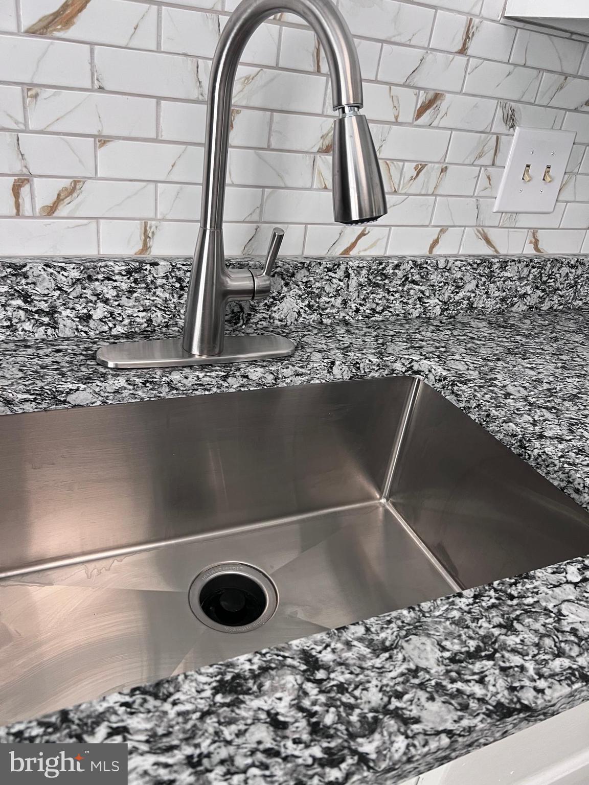 AY VIEW - Residential