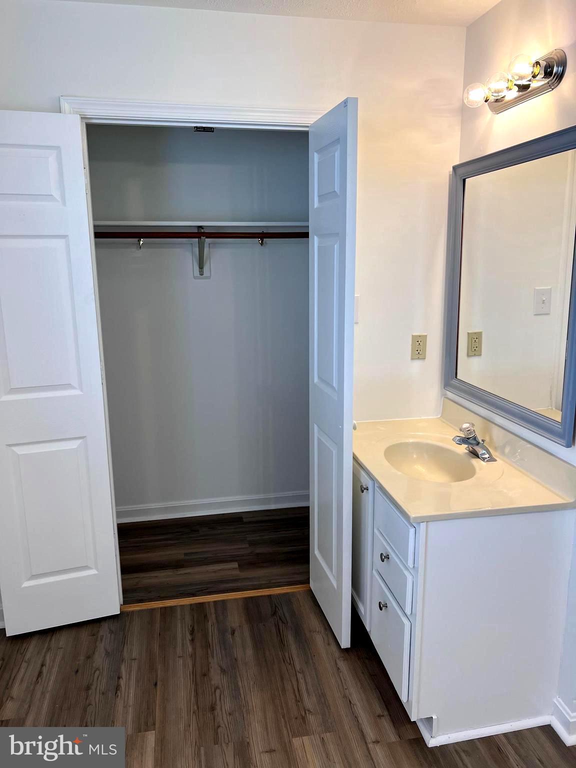 AY VIEW - Residential