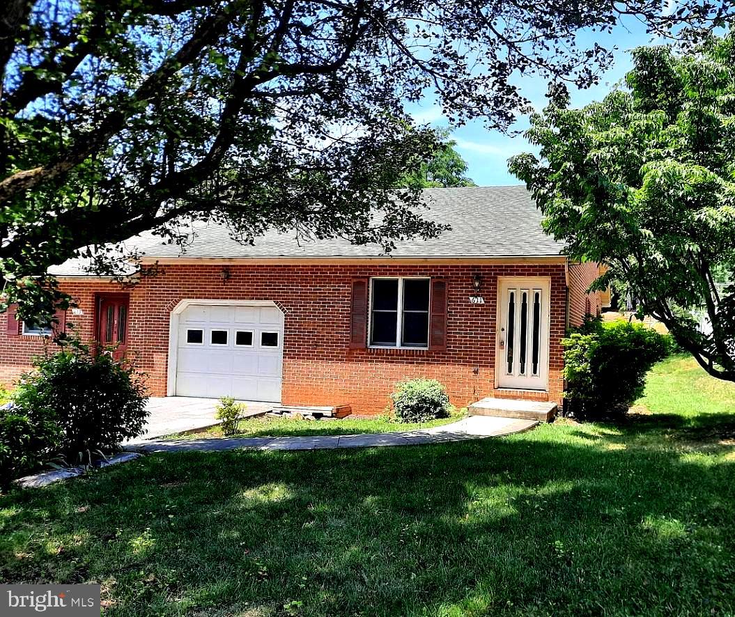 AY VIEW - Residential