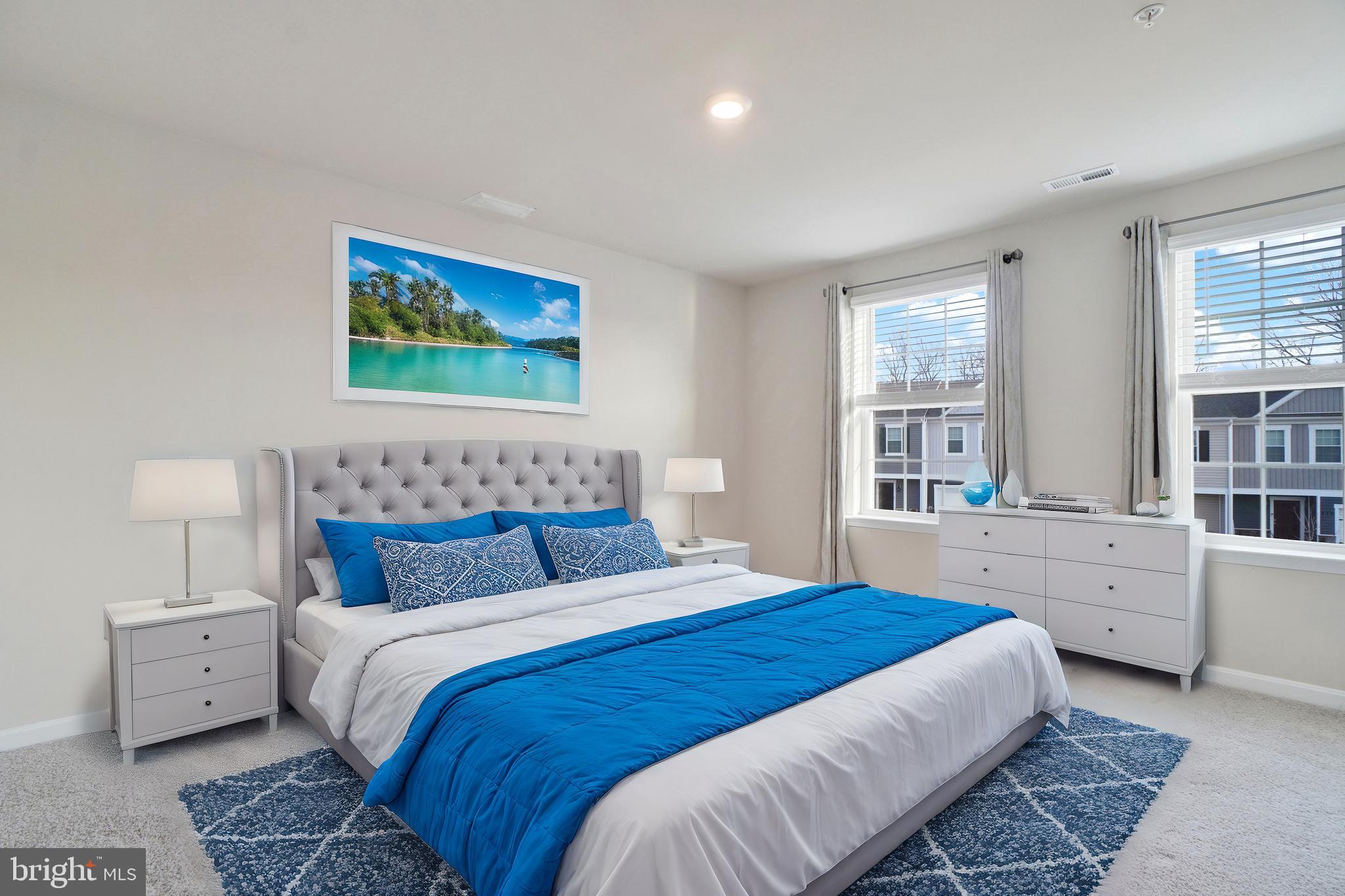 LOCUST RUN - Residential