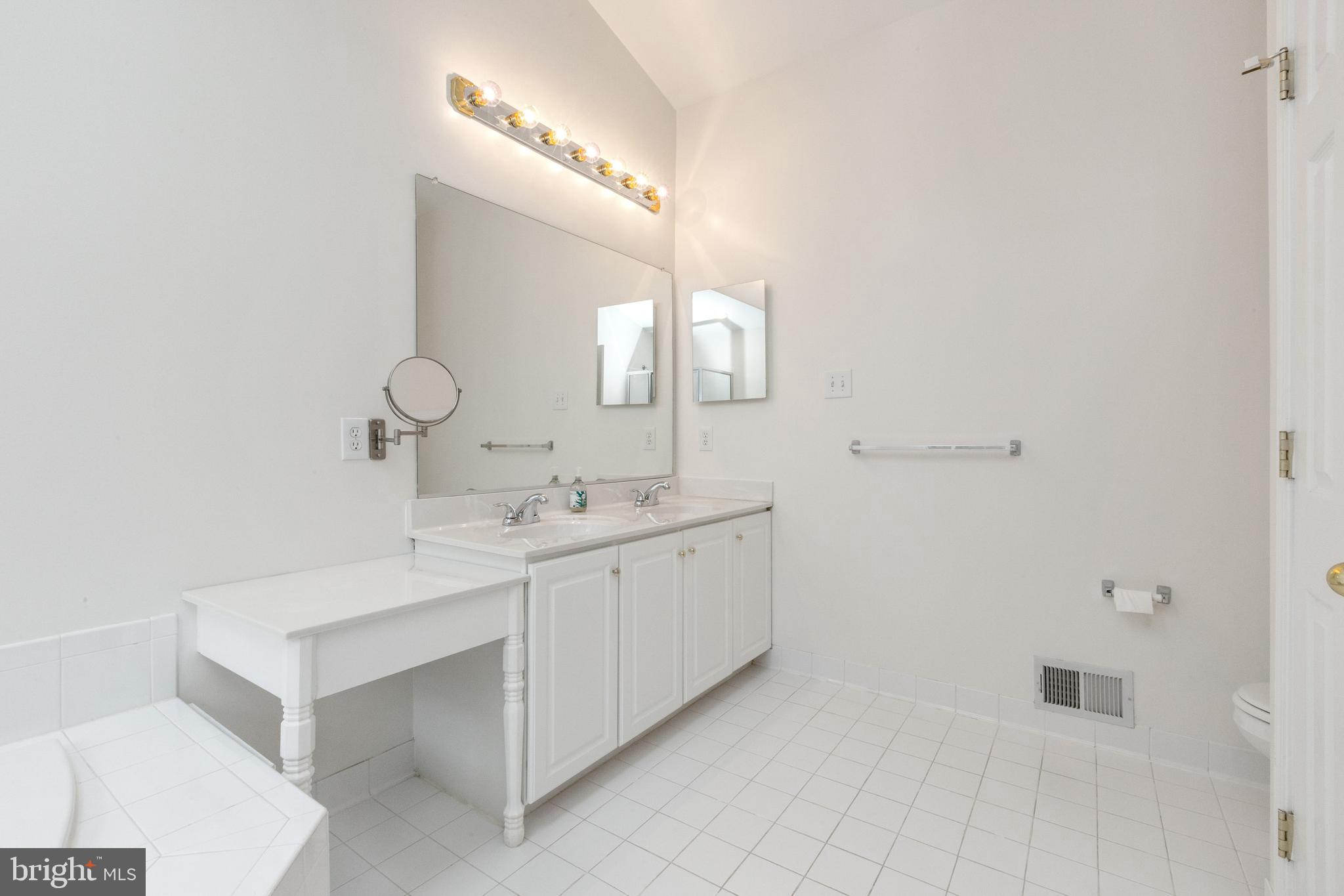 EMERSON - Residential