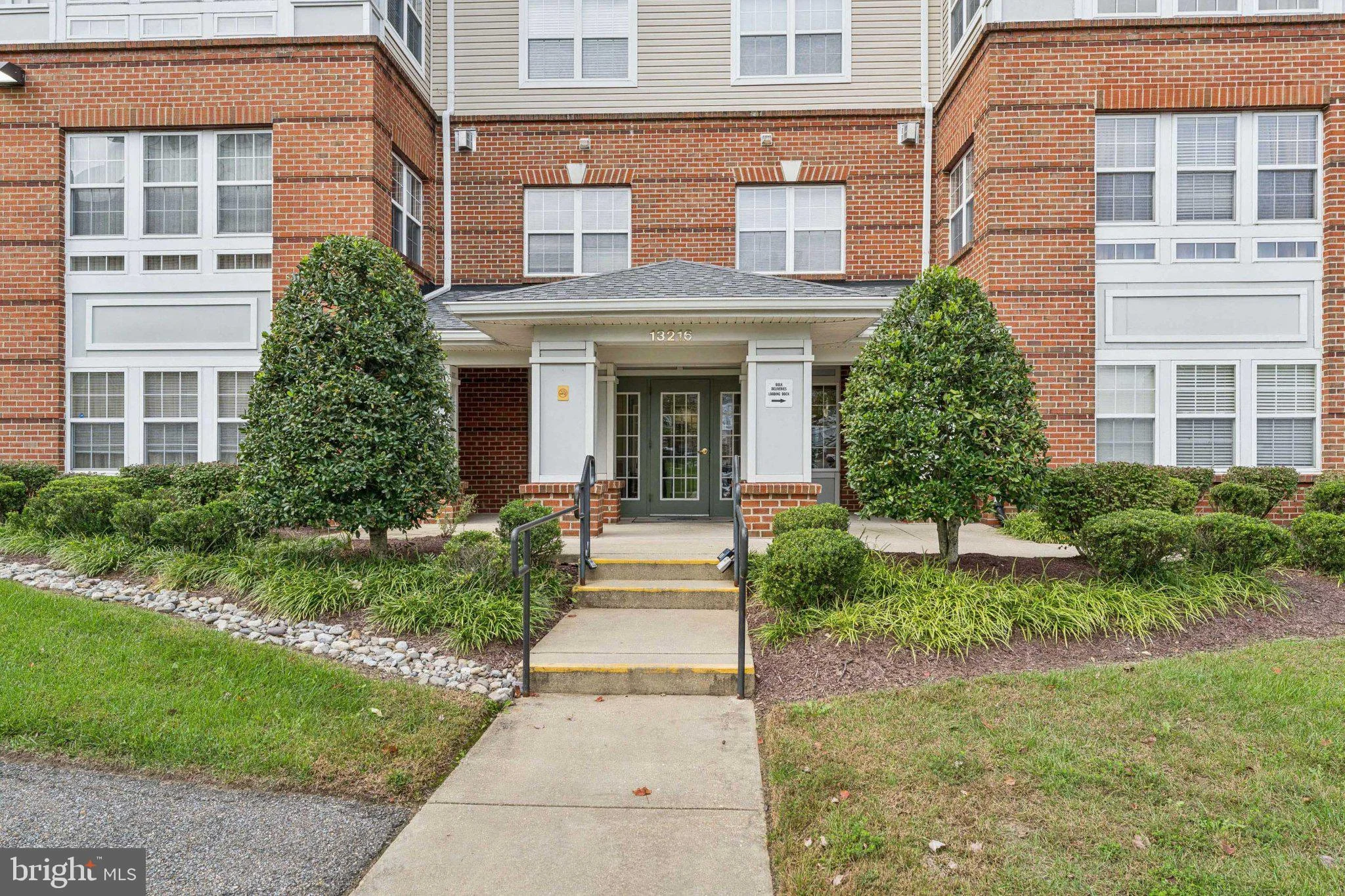 13216 Fox Bow Drive Unit 305