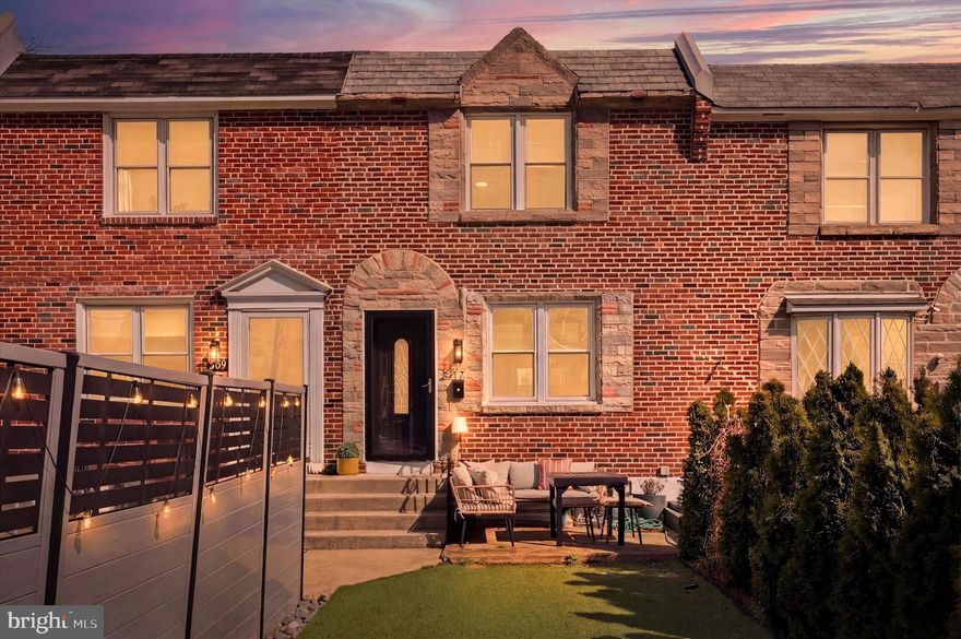 Welcome to 207 N Bishop Ave in Clifton Heights — a move-in ready home that blends modern updates, smart use of space, and an unbeatable location.
From the moment you arrive, the stone-accented exterior and enhanced landscaping create standout curb appeal and set the tone for what’s inside. This home has been tastefully renovated from top to bottom, offering a clean, stylish, and functional living experience.
Step into a bright and inviting living room that flows seamlessly into a beautifully designed kitchen, complete with an arched entry dining area and open layout—perfect for everyday living and entertaining alike.
Upstairs, you’ll find three freshly painted bedrooms and a fully renovated hall bathroom, all thoughtfully updated to provide comfort and style.
The fully finished basement adds incredible versatility, offering a spacious family room or potential 4th bedroom. With its own bathroom and private access, this space is ideal for guests, a home office, gym, or even potential additional income.
Location is everything, and this home delivers—just minutes from schools, shopping, parks, and everyday conveniences, all within easy reach.
Lease option and seller financing may be available depending on price and terms.
Whether you're relaxing out front, hosting downstairs, or enjoying everything the area has to offer, this home delivers serious value.
Don’t miss your opportunity—schedule your showing today!