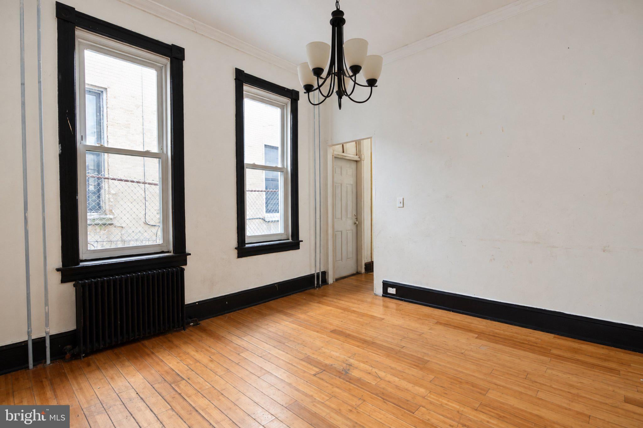23 S 10TH STREET