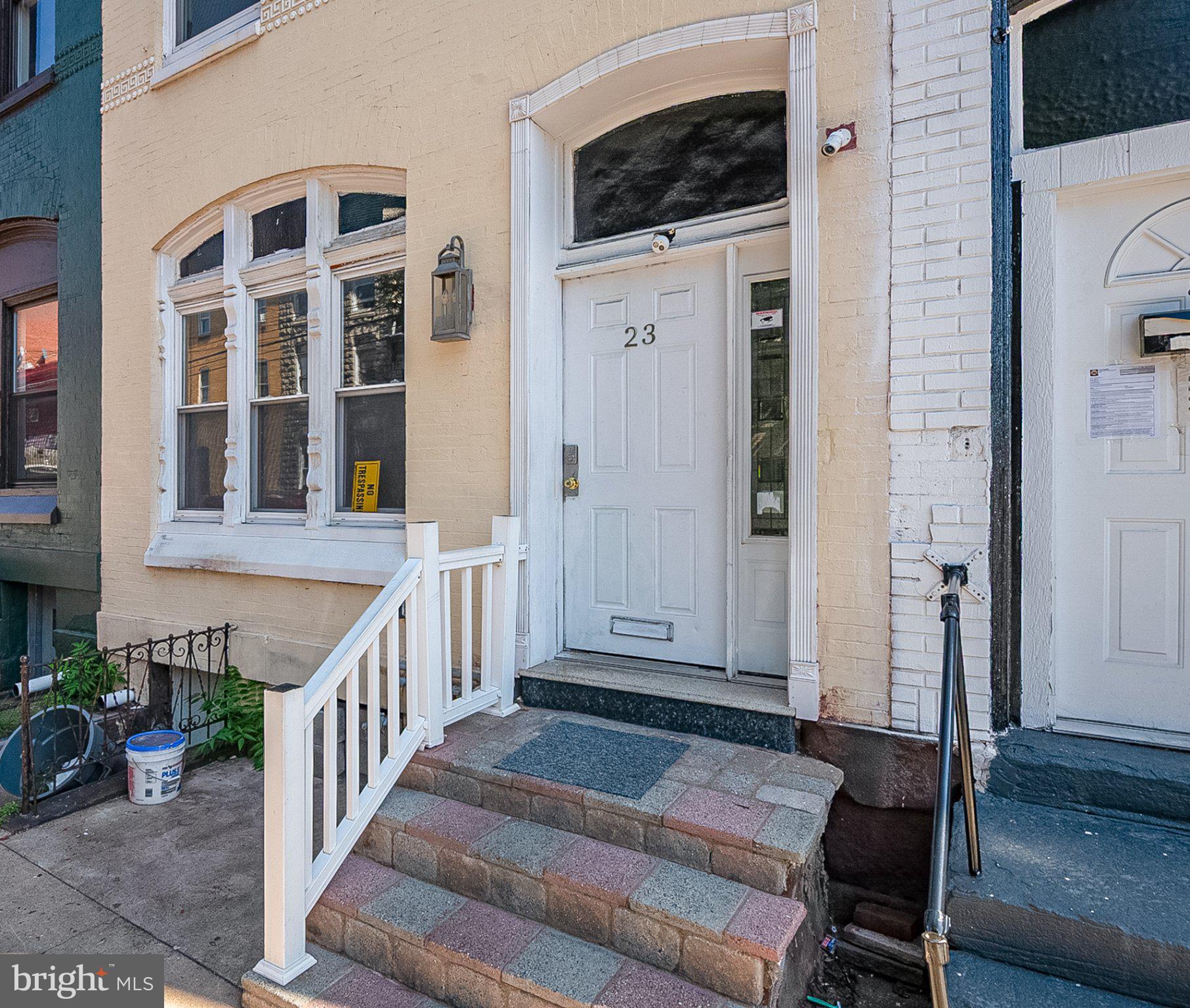 23 S 10TH STREET