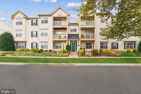 11002 KOMAN CIRCLE 104 MANASSAS VA 20109