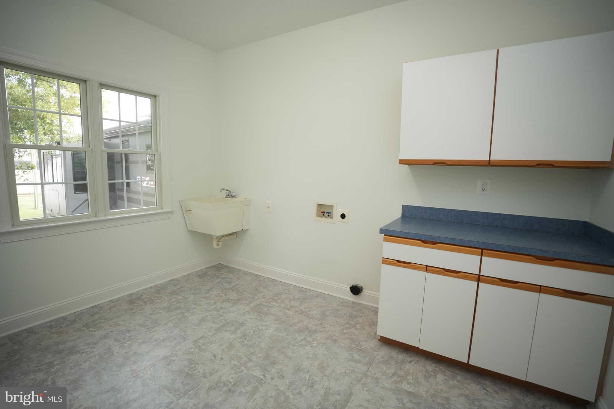 SAINT GEORGE ISLAND - Residential