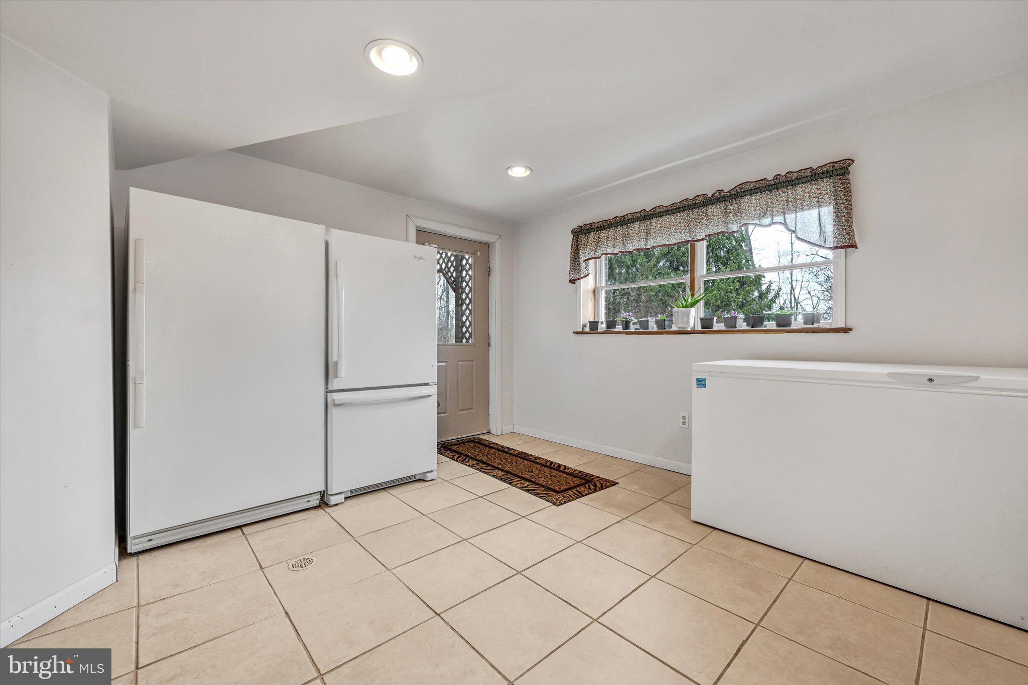 SCHOENECK - Residential