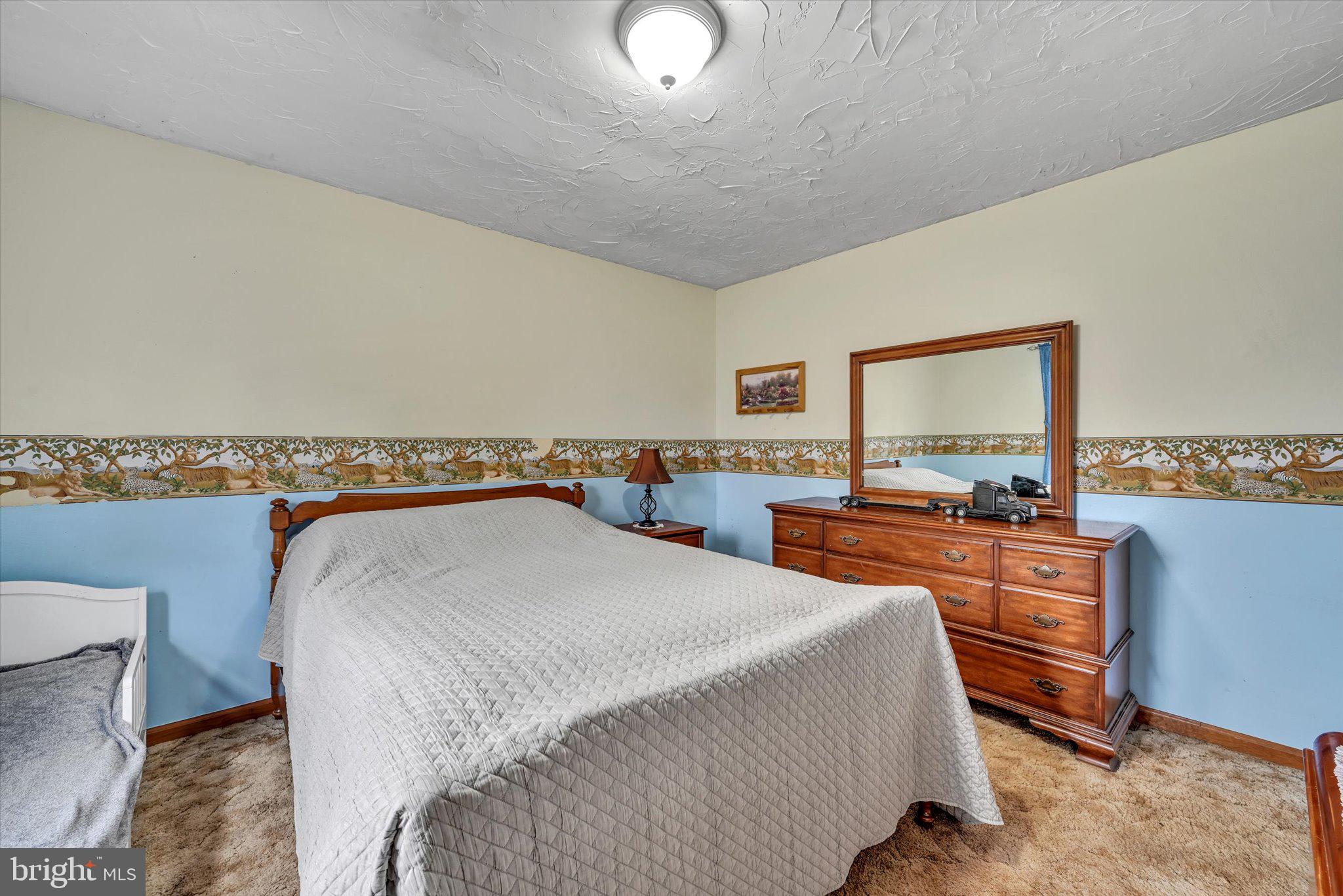 SCHOENECK - Residential