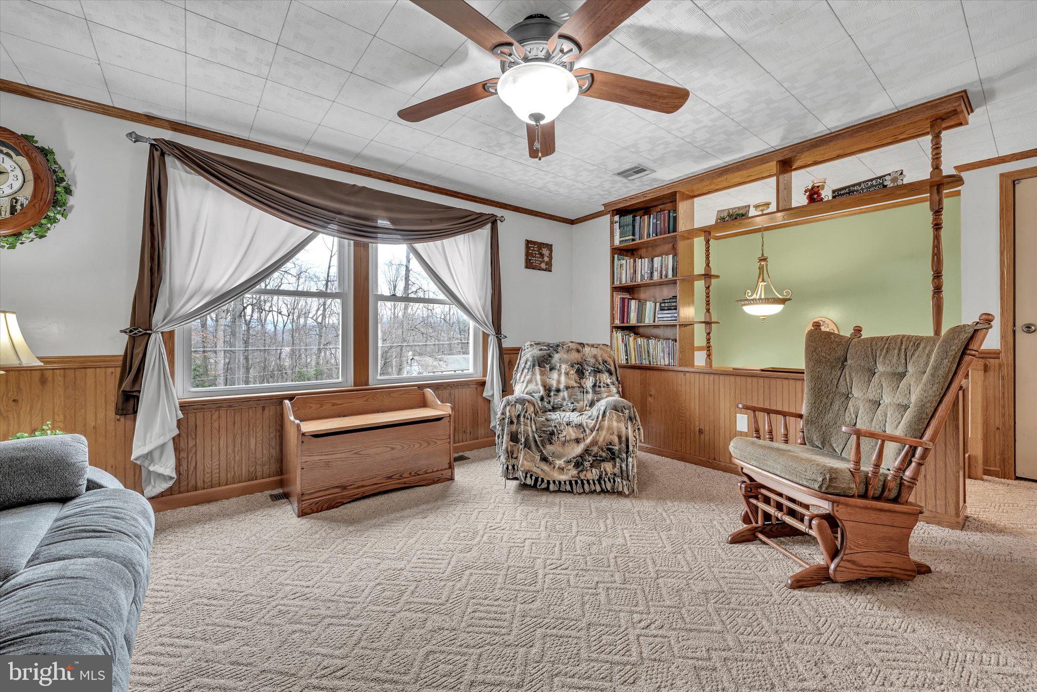 SCHOENECK - Residential