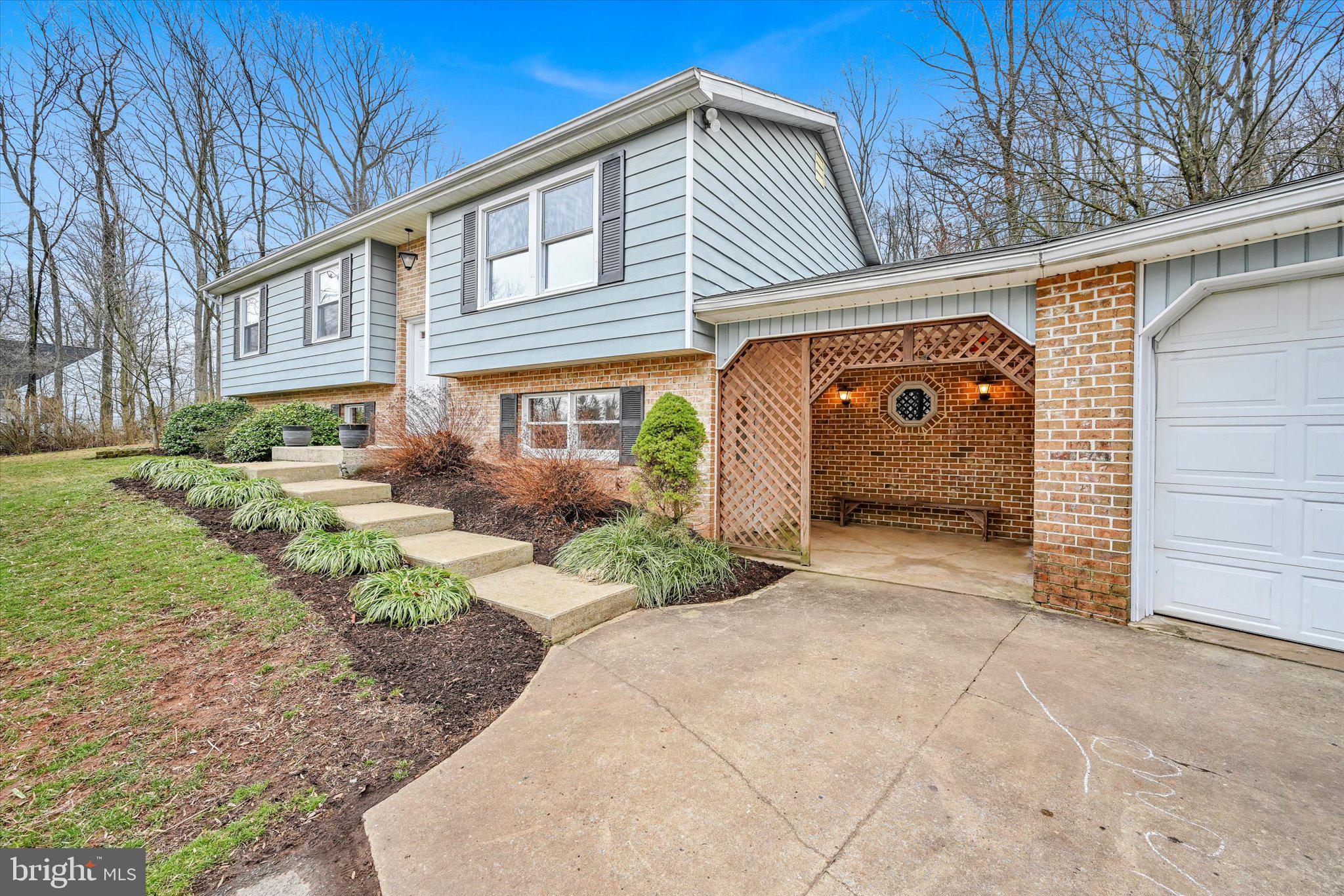 SCHOENECK - Residential