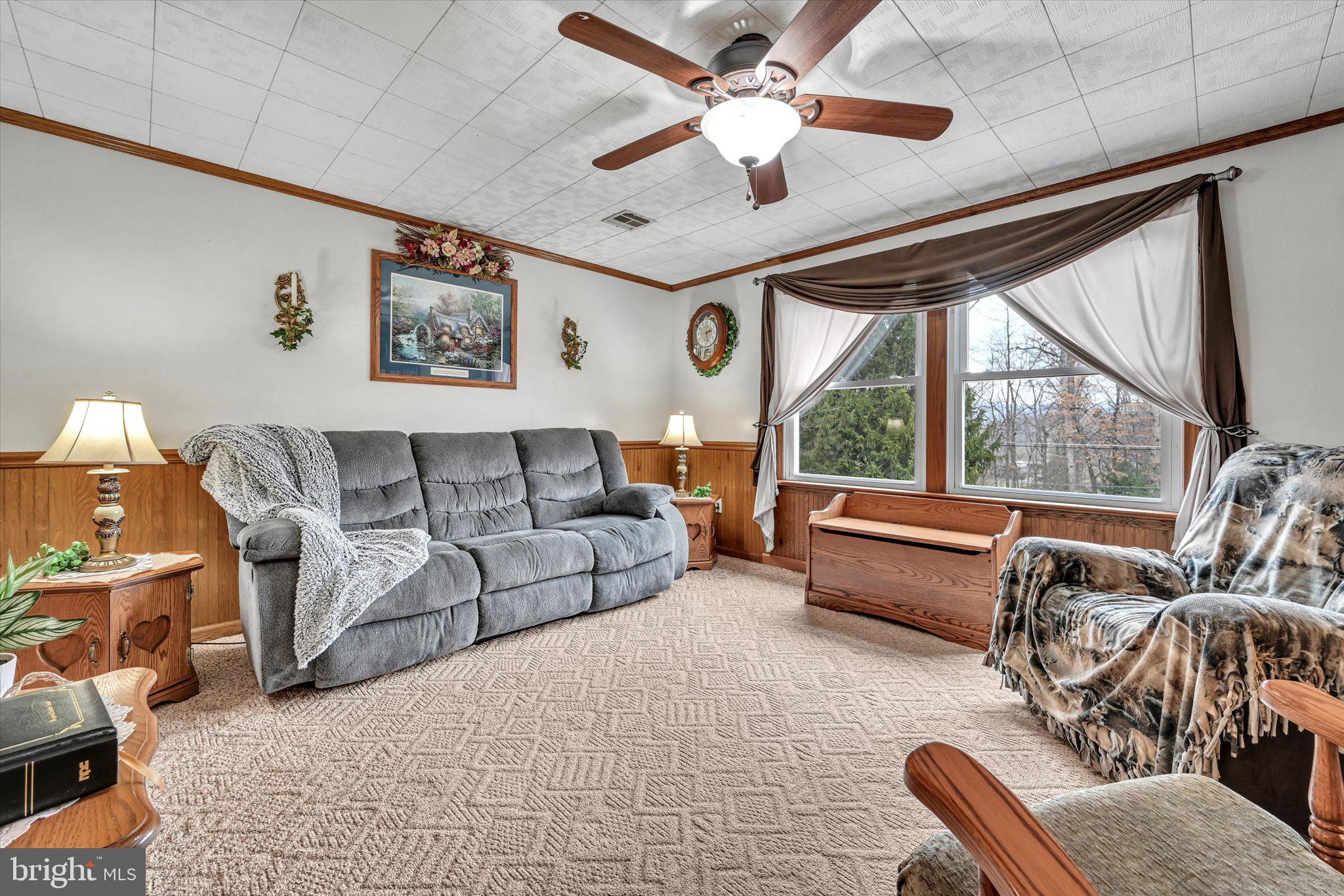 SCHOENECK - Residential