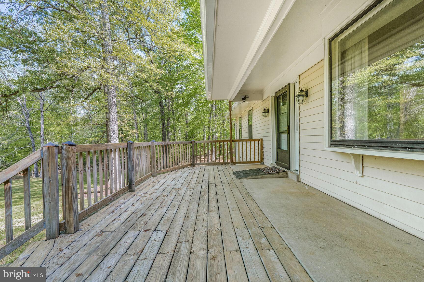 LAKE JACKSON - Residential