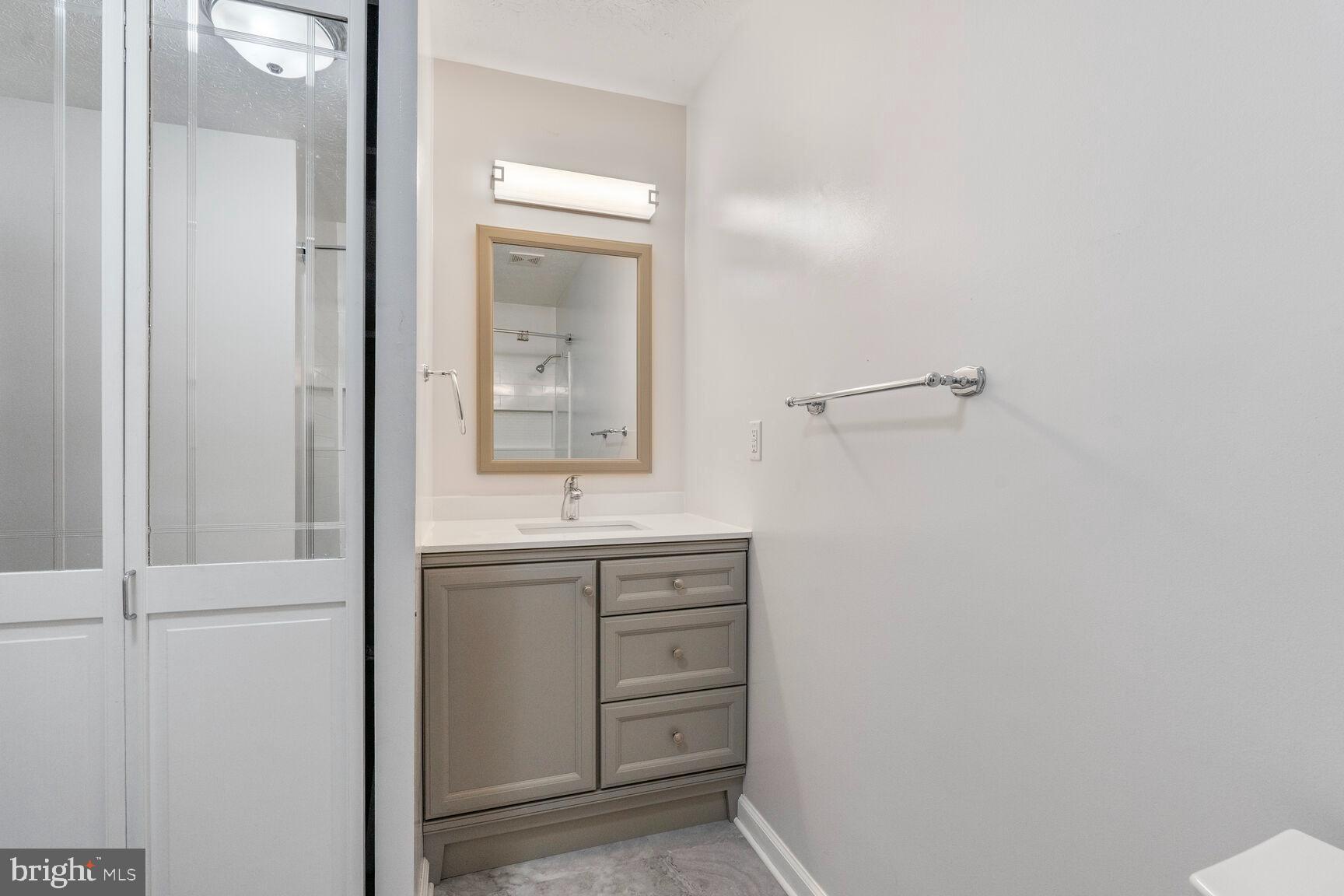 LAKE JACKSON - Residential