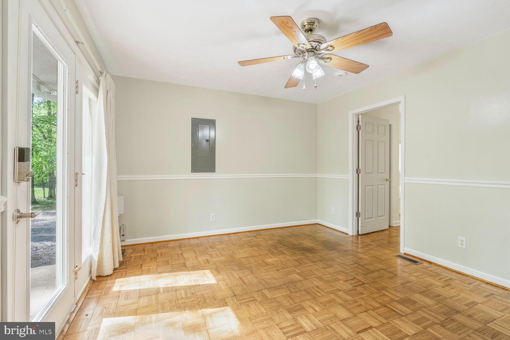 LAKE JACKSON - Residential