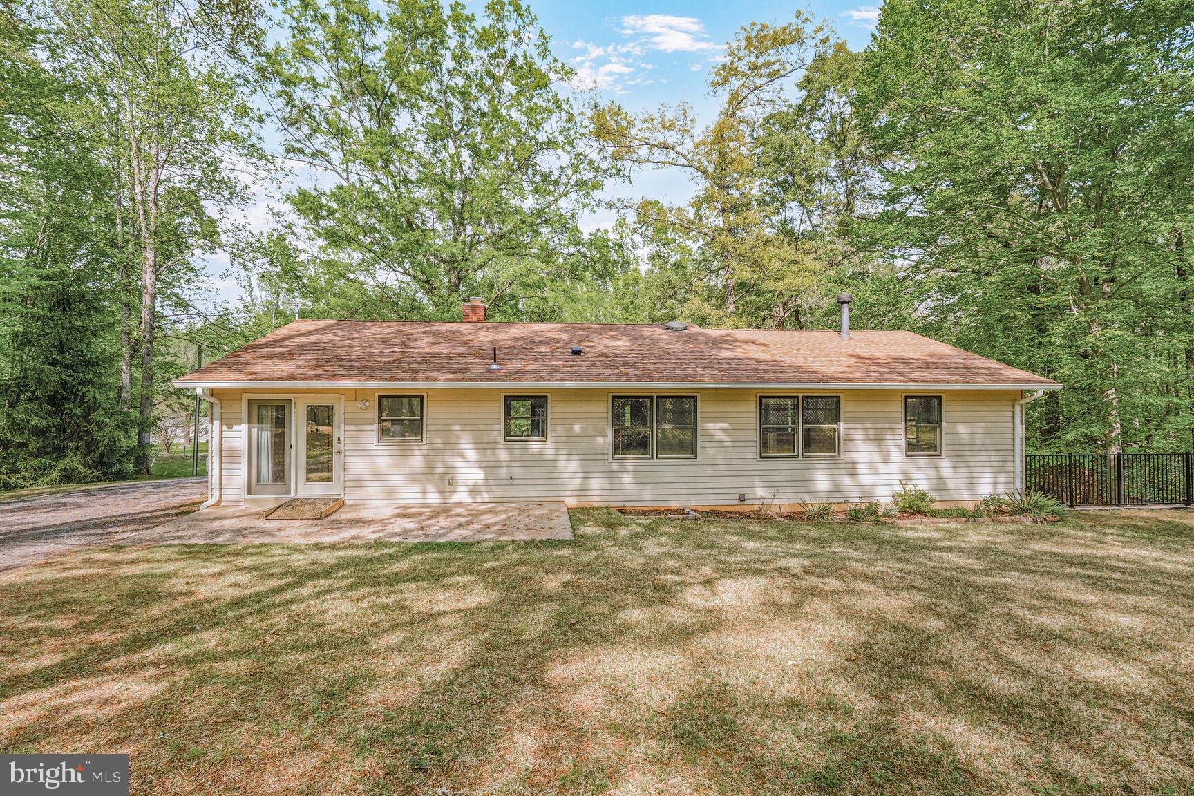 LAKE JACKSON - Residential