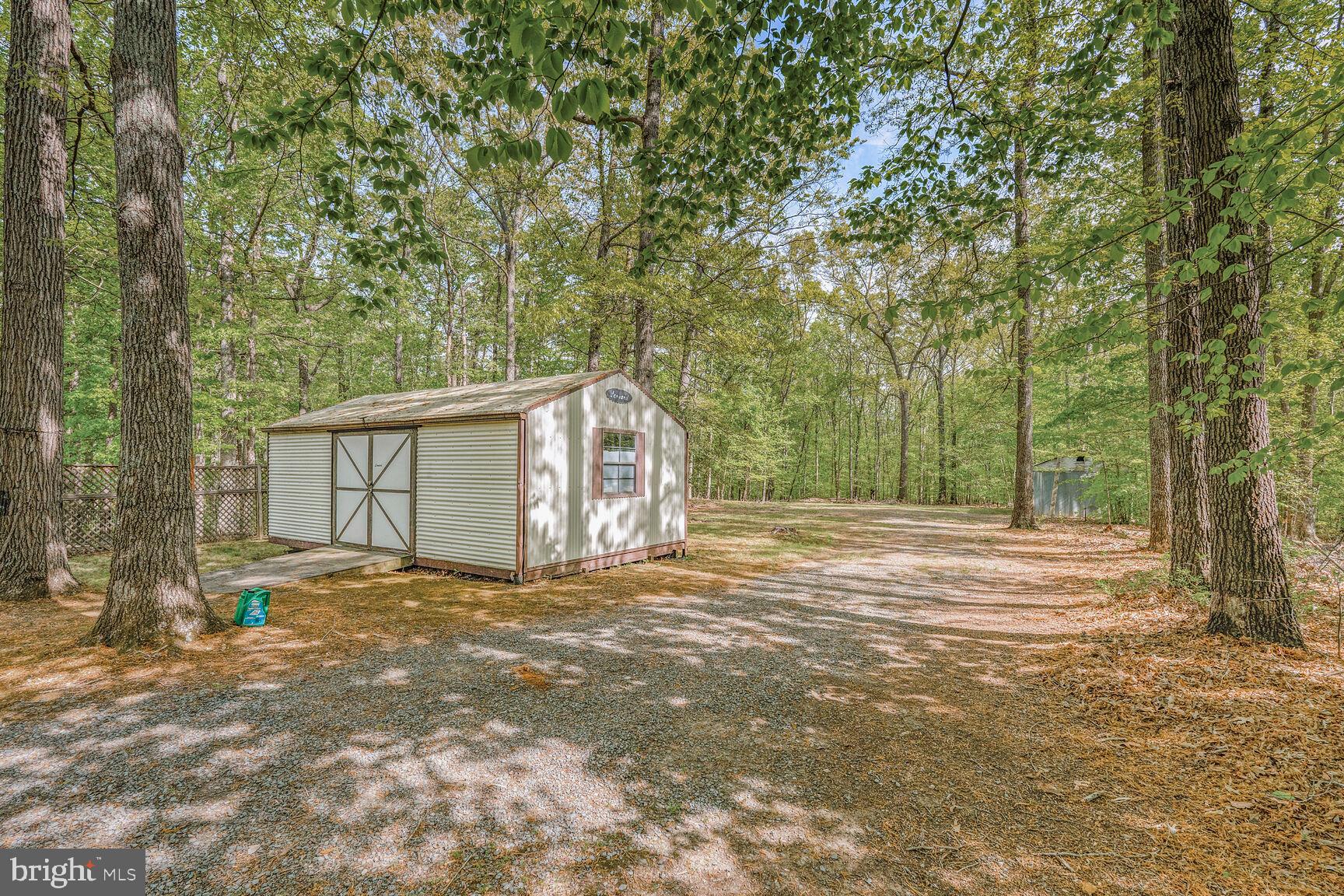 LAKE JACKSON - Residential