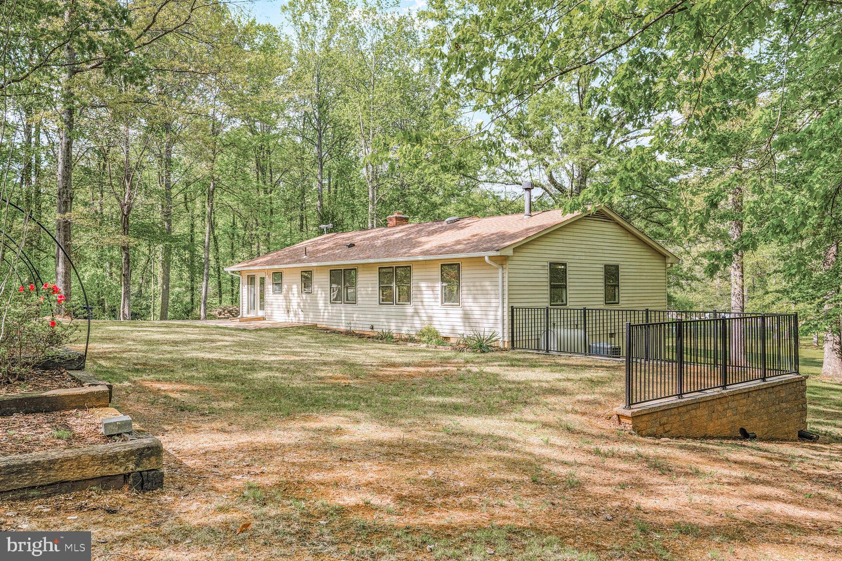 LAKE JACKSON - Residential