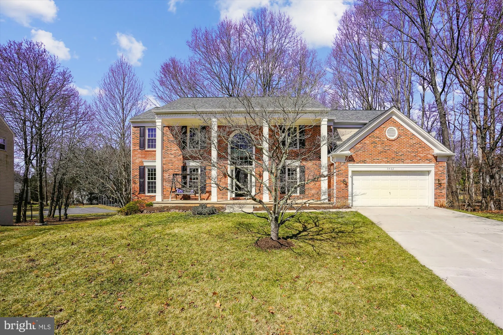 Fairfax, Virginia 22030, United States, 5 Bedrooms Bedrooms, ,4 BathroomsBathrooms,Residential,Contingent,82954