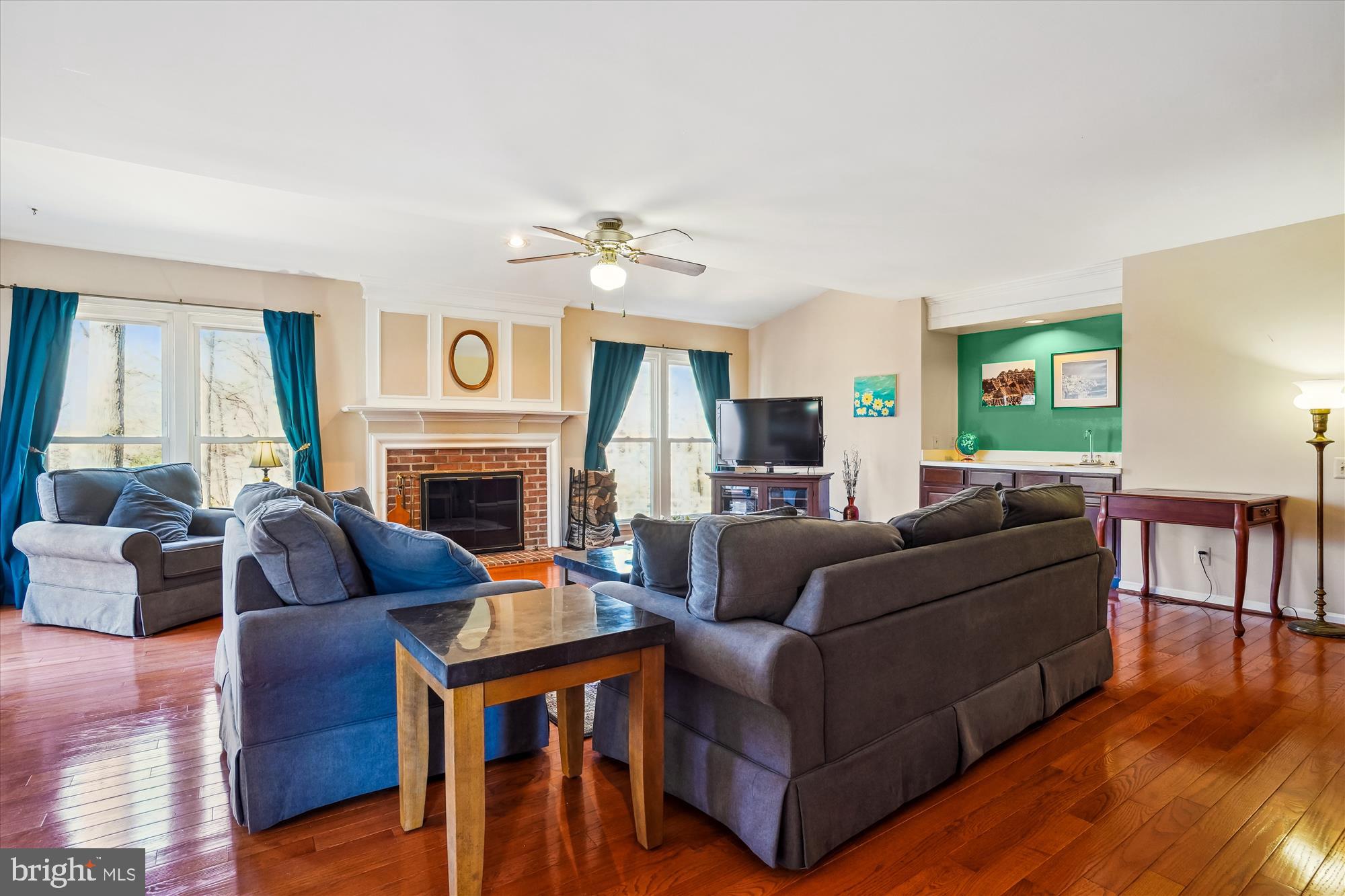 HAMPTON FOREST - Residential