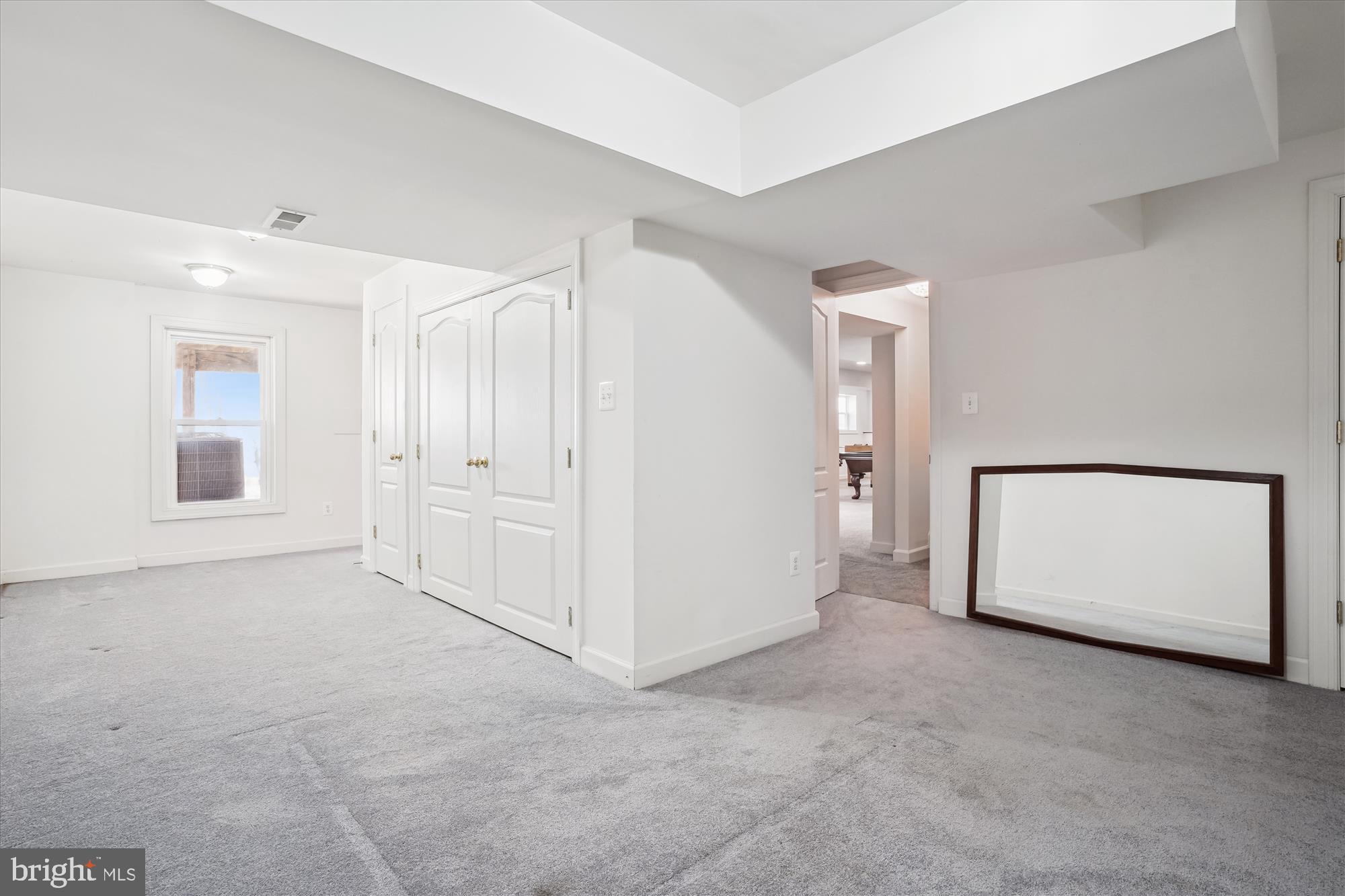 HAMPTON FOREST - Residential